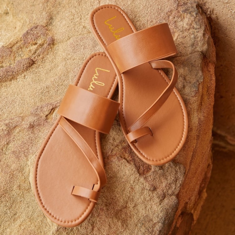 Lulu's Avena Light Tan Flat Sandals in 7.5